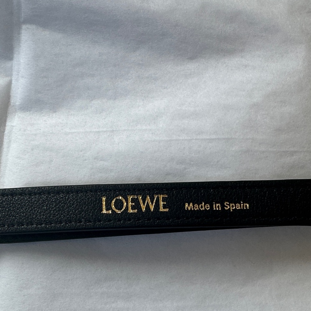Loewe Black Leather bag strap (or belt) with Gold Clasps - Picture 2 of 4